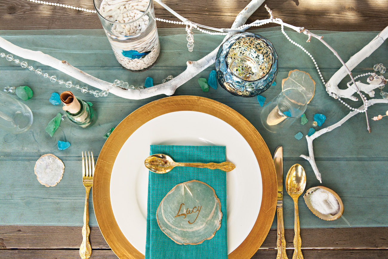 Seaside dinner party tablescape