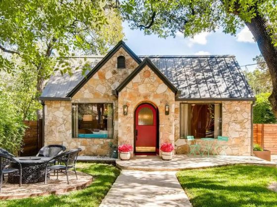 historic austin cottage