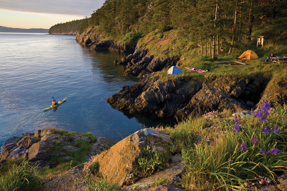 beautiful coast in a cottage town