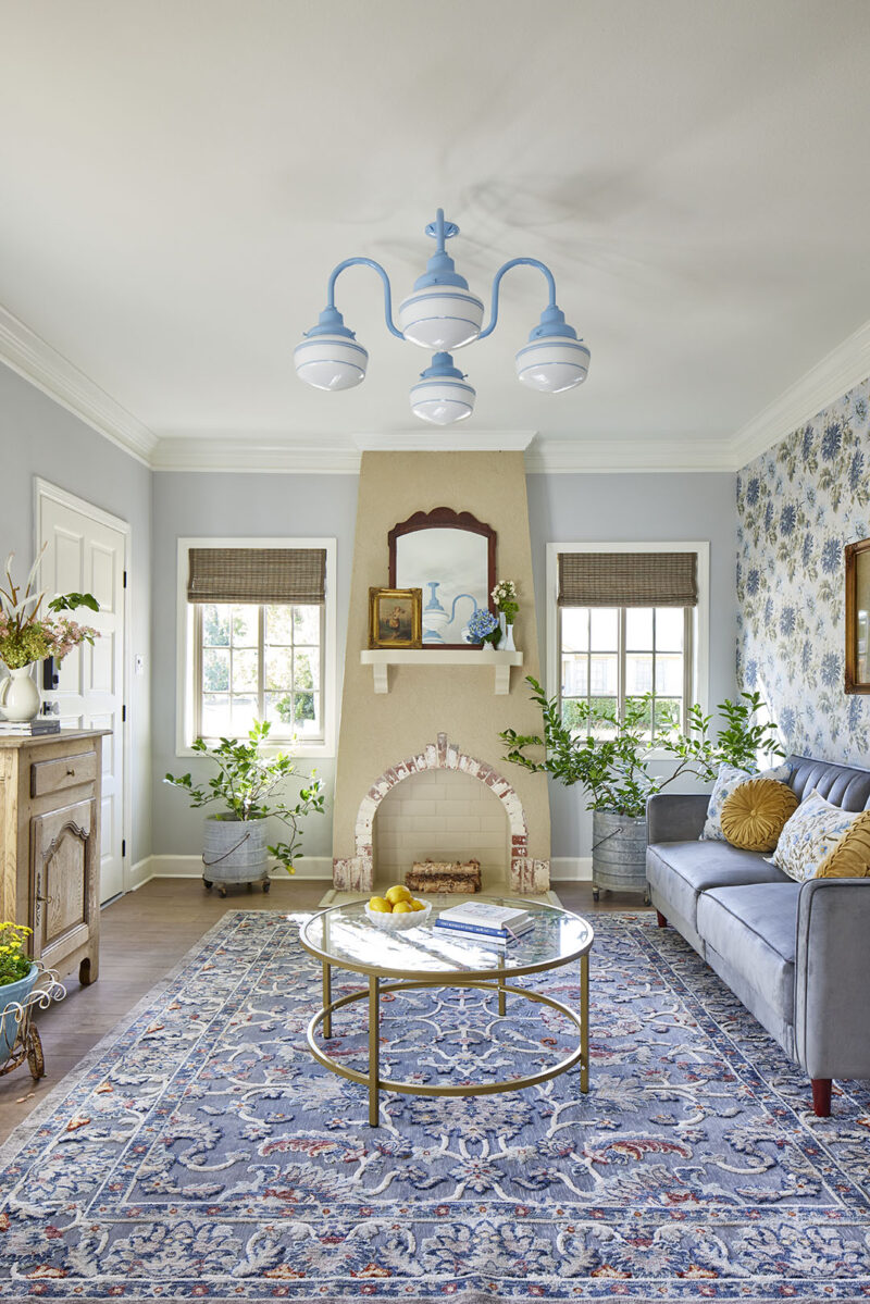 blue themed living room at the Villas at Spanish Court