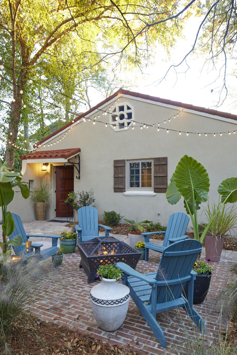 firepit in backyard of the Villas at Spanish Court